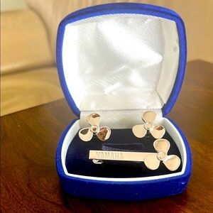 NWOT Yamaha Cufflinks & Tie Bar Set – Propeller Design